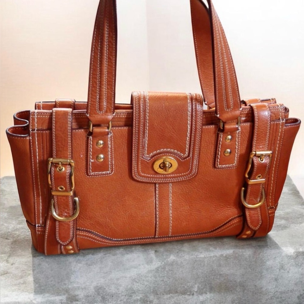 Classic Coach Leather Tote in Chestnut Brown - Women Bags
